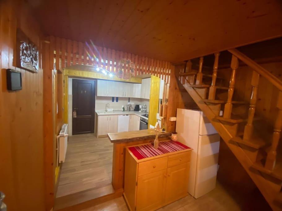 Cabana Cerbul De Aur Sub Cetate Exterior foto